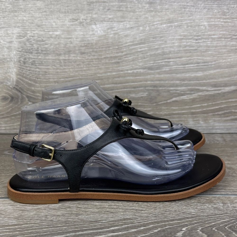 Cole Haan Findra Women’s S 8.5B Black Thong Gold Hardware Bow Slingback Sandals